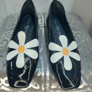 Katy Perry Evie Daisy Black Flats Size 8.5